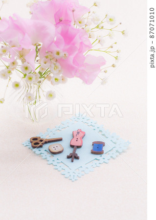 洋裁とスィートピー　かわいい小物撮り 87071010