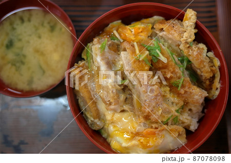 とんかつ屋さんのカツ丼(八戸市) とんかつ屋さんのカツ丼(八戸市) 87078098