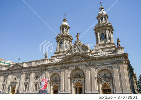 Santiago Metropolitan Cathedral 87078901