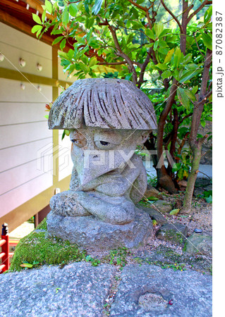 【広島】初夏の宮島弥山大聖院　境内の河童の石像 87082387