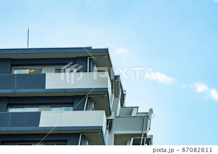 青空とマンション 青空とマンション 87082611
