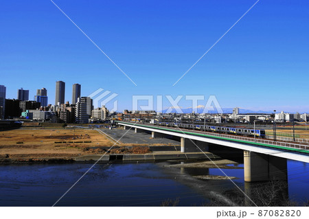 2月 大田63富士山と東急東横線と武蔵小杉・多摩川鉄橋 2月 大田63富士山と東急東横線と武蔵小杉・多摩川鉄橋 87082820