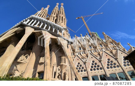 スペイン・バルセロナの世界遺産サグラダファミリア~受難のファザード~ スペイン・バルセロナの世界遺産サグラダファミリア~受難のファザード~ 87087285