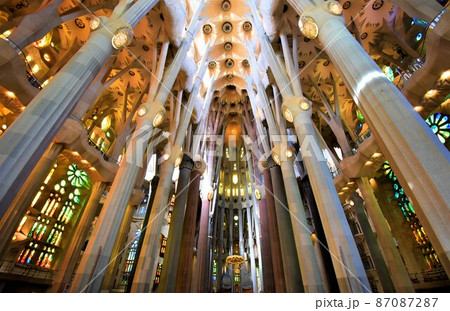 スペイン・バルセロナの世界遺産サグラダファミリア 87087287