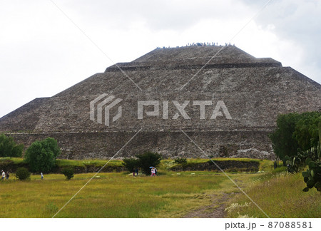 ラテンアメリカ最大の都市遺跡、メキシコのテオティワカン Teotihuacan 87088581