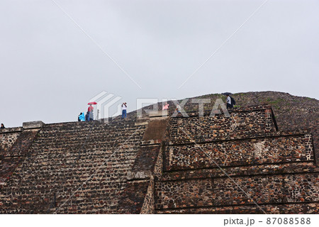 ラテンアメリカ最大の都市遺跡、メキシコのテオティワカン Teotihuacan 87088588