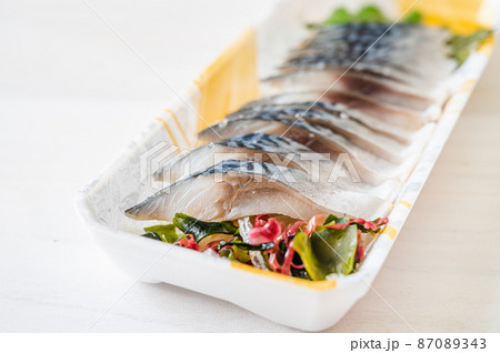脂がのったシメサバ 87089343