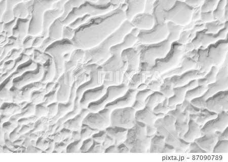 White texture of Pamukkale calcium travertine in Turkey, abstract pattern of close-up 87090789