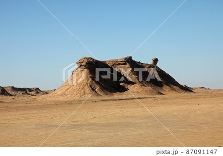 Ong Jemal - neck of the camel, Sahara desert, Tunisia 87091147