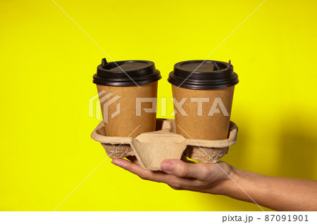 Coffee or tea to go. 87091901
