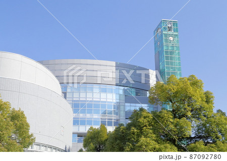 愛知医科大学の正門（1号館、大学本館　愛知県 長久手市） 87092780