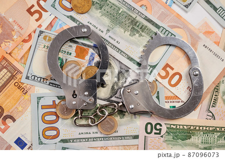 Handcuffs - Photo on Cash Bank Notes 87096073