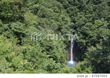 栃木県/ 緑鮮やかな夏の「駒止の滝」(駒ヶ滝・駒止めの滝)※コメント欄をぜひお読み下さい 栃木県/ 緑鮮やかな夏の「駒止の滝」(駒ヶ滝・駒止めの滝)※コメント欄をぜひお読み下さい 87097004