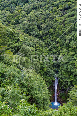 栃木県/ 緑鮮やかな夏の「駒止の滝」（駒ヶ滝・駒止めの滝）※コメント欄をぜひお読み下さい 87097018