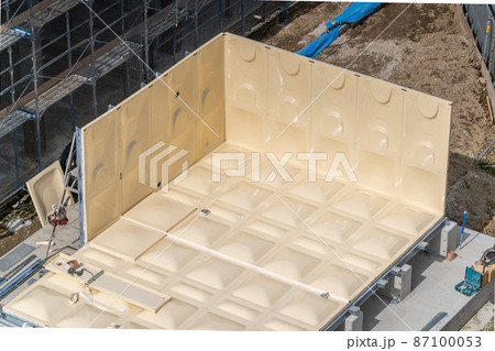 受水槽　貯水槽工事　FRPパネル水槽　組立 87100053