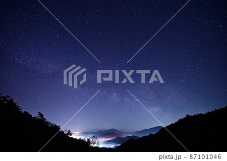 竹田城跡と天の川 竹田城跡と天の川 87101046