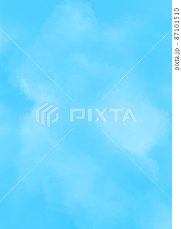 水彩風・青空に白い雲がかかっているイメージのペイント 87101510