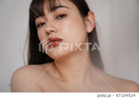 女性のビューティポートレート 87104024