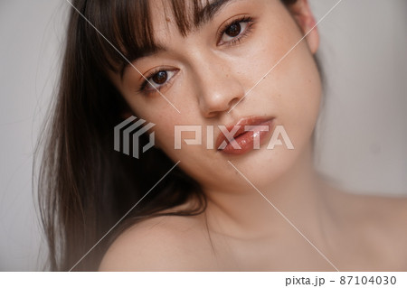 女性のビューティポートレート 87104030