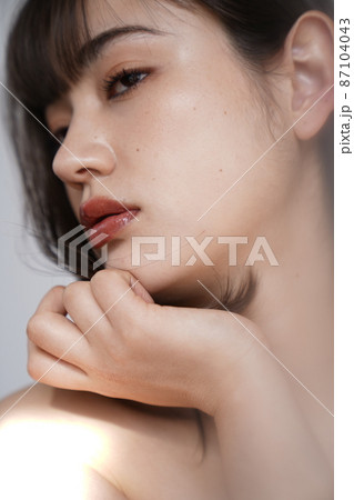 女性のビューティポートレート 女性のビューティポートレート 87104043