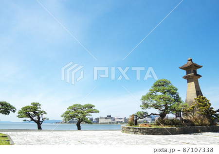 快晴の宍道湖畔の風景 ... 島根県 松江市（快晴） 87107338