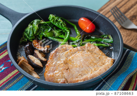 ポークソテー 87108663