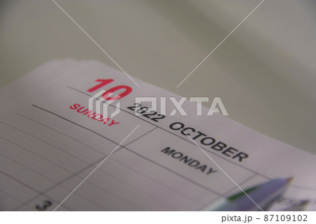 手帳のカレンダー 10月 手帳のカレンダー 10月 87109102