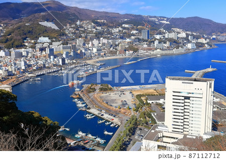 【静岡県】熱海温泉街と高速船イルドバカンス号 【静岡県】熱海温泉街と高速船イルドバカンス号 87112712