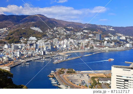 【静岡県】熱海温泉街と高速船イルドバカンス号 87112717