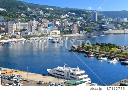【静岡県】熱海温泉街と高速船イルドバカンス号 87112726