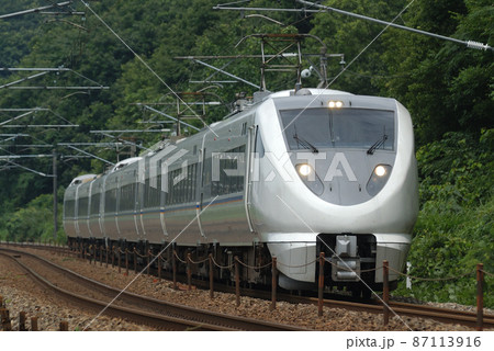 北陸本線 津幡-倶利伽羅 JR西日本 683系 S06+S24編成(金沢) しらさぎ 北陸本線 津幡-倶利伽羅 JR西日本 683系 S06+S24編成(金沢) しらさぎ 87113916