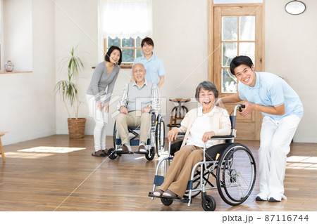 老人ホームイメージ 87116744