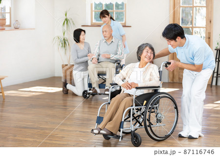 老人ホームイメージ 87116746