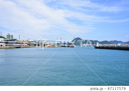 関門橋、門司港付近と下関付近と関門海峡の風景 関門橋、門司港付近と下関付近と関門海峡の風景 87117579