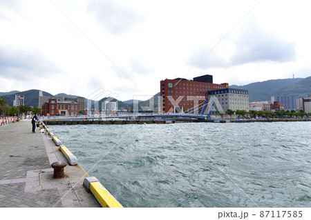 関門橋、門司港付近と下関付近と関門海峡の風景 関門橋、門司港付近と下関付近と関門海峡の風景 87117585