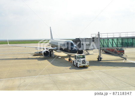 北九州空港と連絡橋の風景 北九州空港と連絡橋の風景 87118347