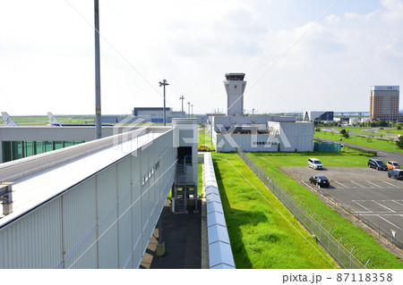 北九州空港と連絡橋の風景 北九州空港と連絡橋の風景 87118358