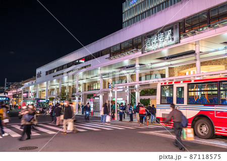 《東京都》吉祥寺駅前・都市風景 87118575