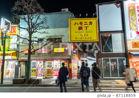 《東京都》吉祥寺駅前・飲み屋街 87118859