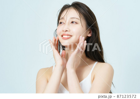肌ツヤの良い若い女性の美容イメージ 肌ツヤの良い若い女性の美容イメージ 87123572