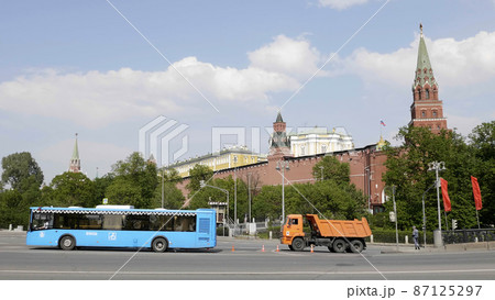 Moscow Kremlin embankment view of the Great Kremlin Palace 87125297