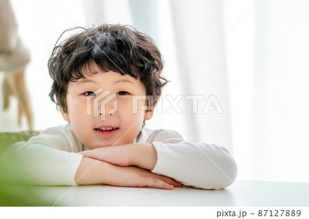子供 男の子 ライフスタイル 87127889