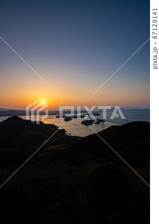 大島亀老山から見た来島海峡（しまなみ海道） 87129141