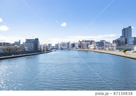 潮鶴橋から見た鶴見川の風景 87130638