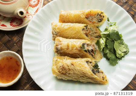 揚げ春巻き　ベトナム料理 87131319