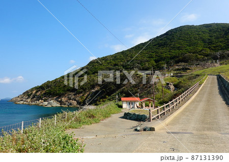世界遺産野首教会と野崎島の風景(長崎県北松浦郡小値賀島) 87131390