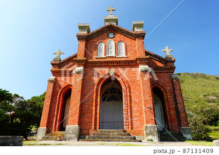 世界遺産野首教会と野崎島の風景(長崎県北松浦郡小値賀島) 87131409