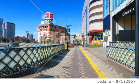 埼玉県川口市のJR東日本の川口駅とその周辺の風景（2022年2月撮影） 87132957