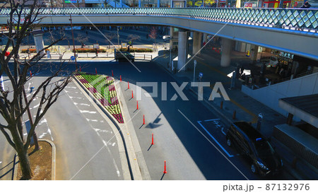 埼玉県川口市のJR東日本の川口駅とその周辺の風景（2022年2月撮影） 87132976