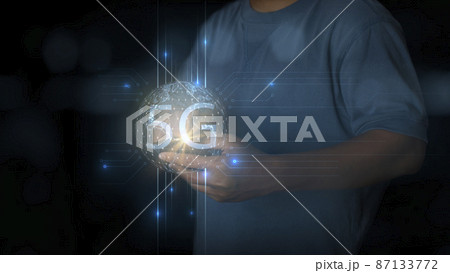 Men use mobile phones with 5G technology, Global network connection future innovation technology 5G network wireless systems and internet of things or IOT. Men use mobile phones with 5G technology, Global network connection future innovation technology 5G network wireless systems and internet of things or IOT. 87133772